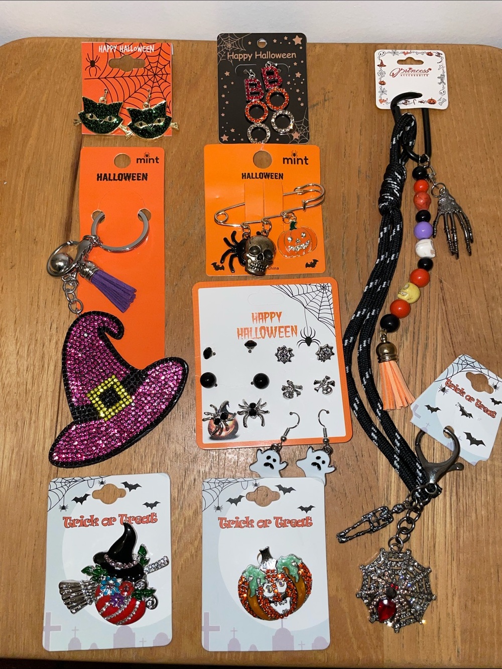 Halloween Accessory Mega Bundle | Bag Charms, Spooky‑Cute Earrings, Brooches